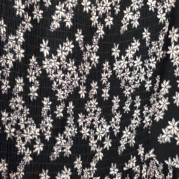 Patrons of Peace - Black and White Ditzt Floral Dress - Size M - Picture 7 of 9